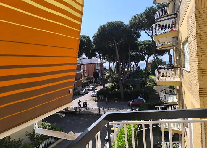Danyshome Giove Davanti Al Mare