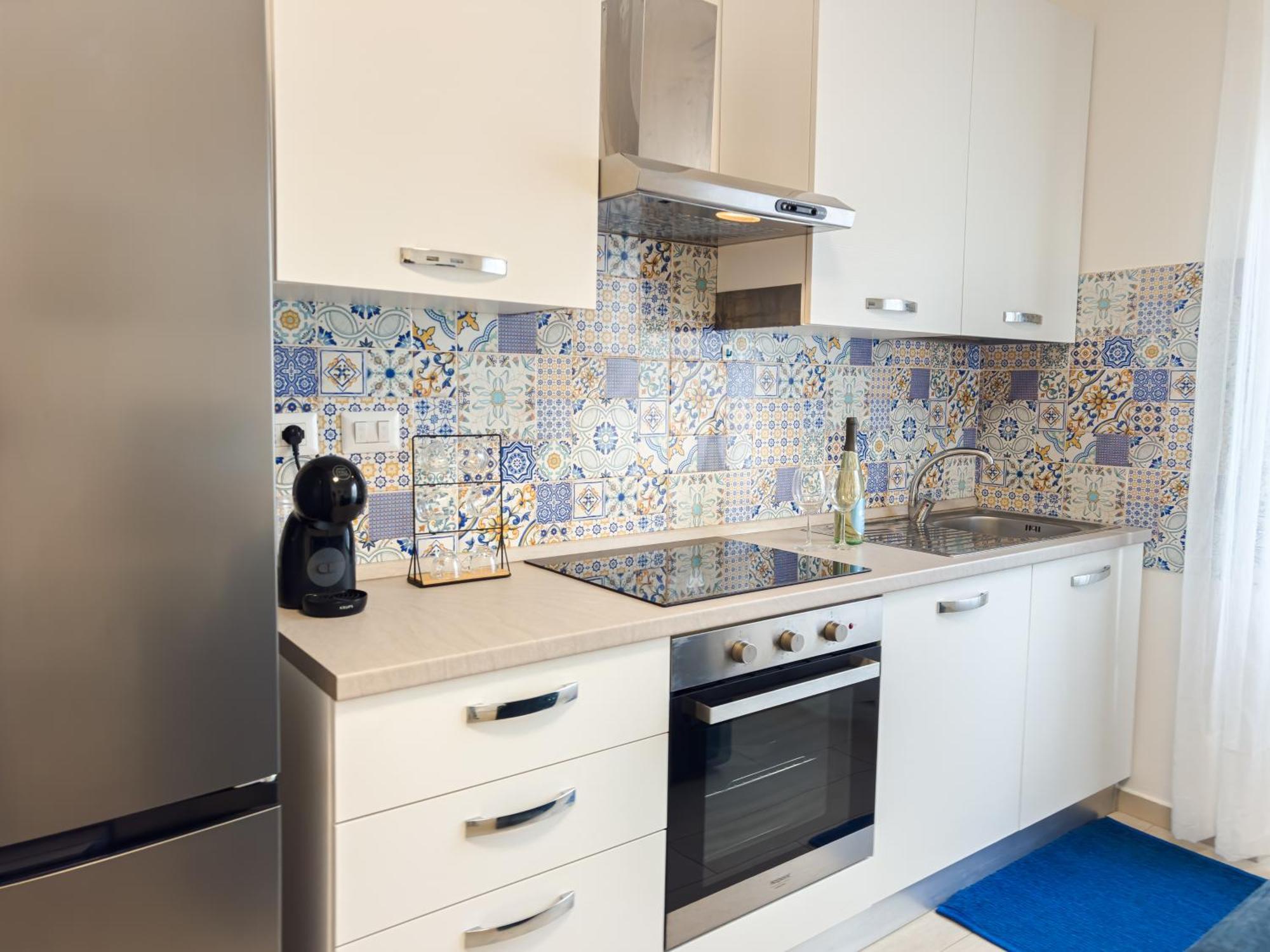 Danyshome Giove Davanti Al Mare * Terracina